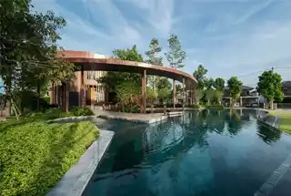 Grand Clubhouse